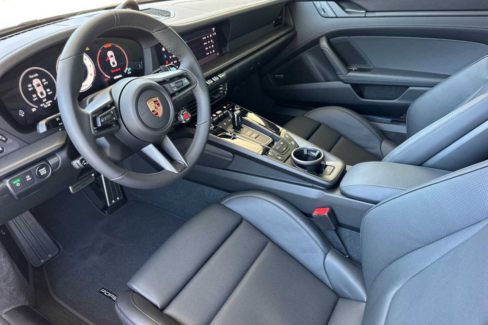 New 2026 Porsche 911 Carrera RWD image 4