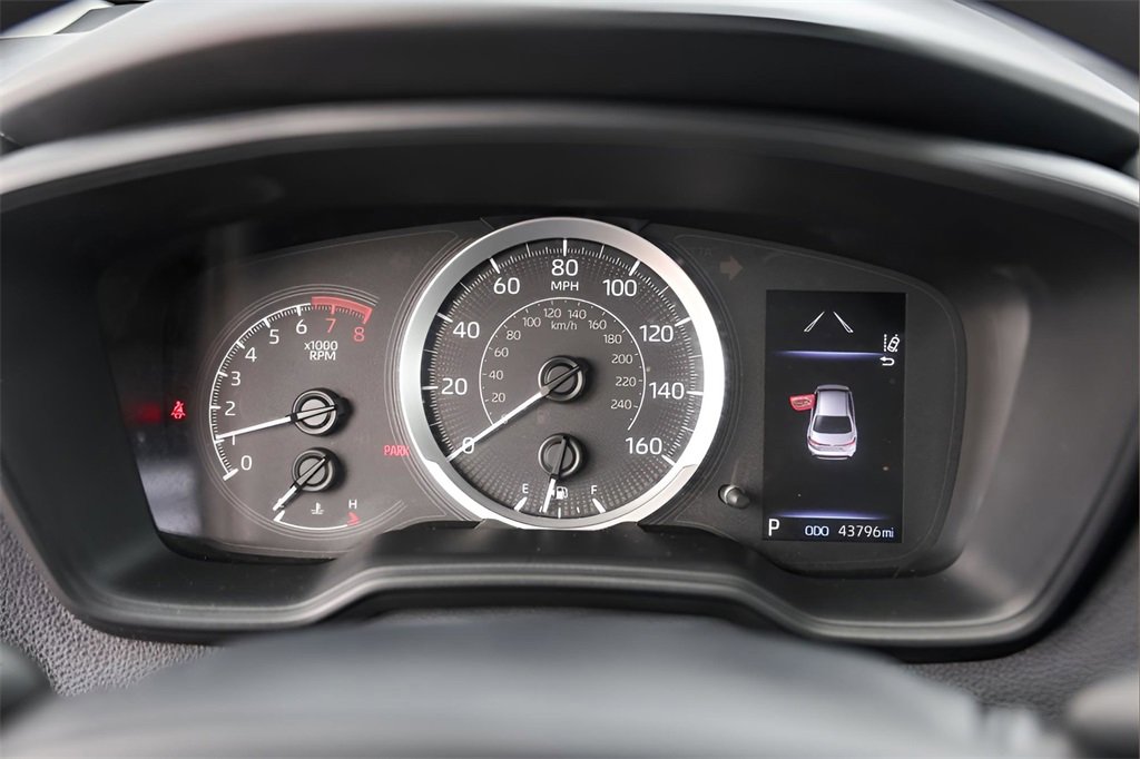 Used 2022 Toyota Corolla LE image 12