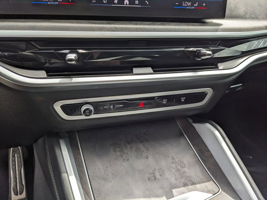 Used 2024 BMW X6 M60i image 29