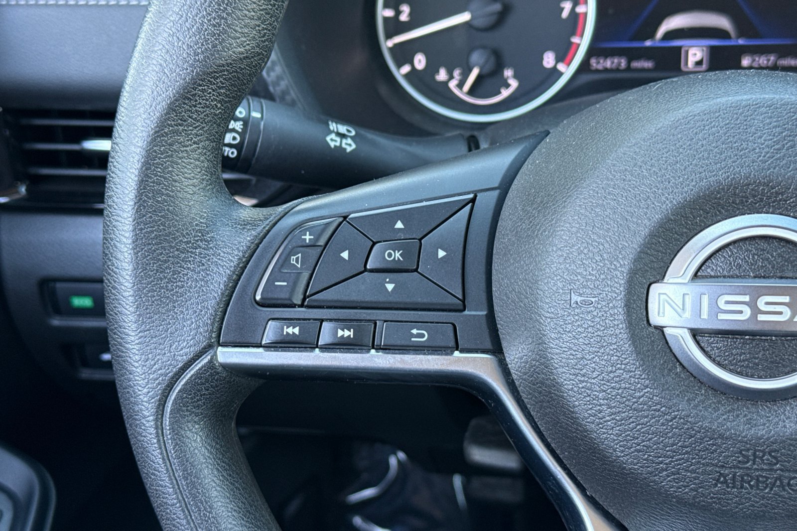 Certified 2024 Nissan Sentra SV FWD image 29