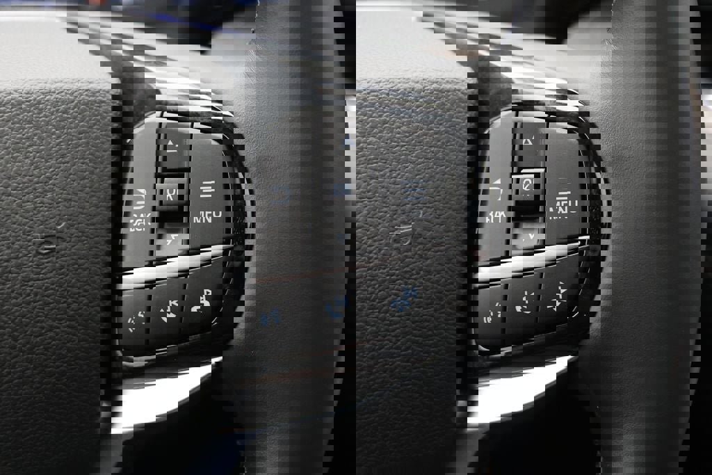 Used 2022 Ford Explorer Platinum w/ Equipment Group 601A image 20