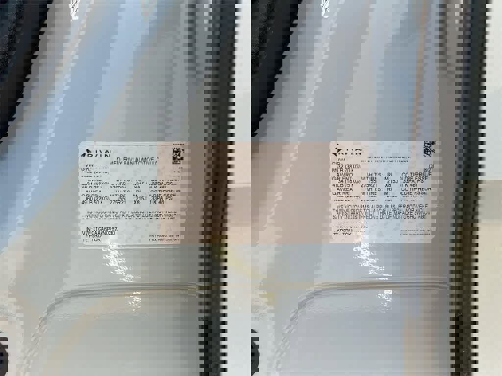 Used 2023 Rivian R1T Adventure image 7