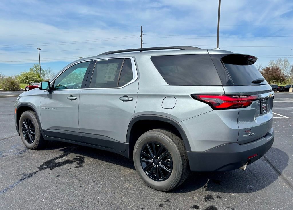 Used 2023 Chevrolet Traverse LT w/ LPO, Floor Liner Package FWD image 5