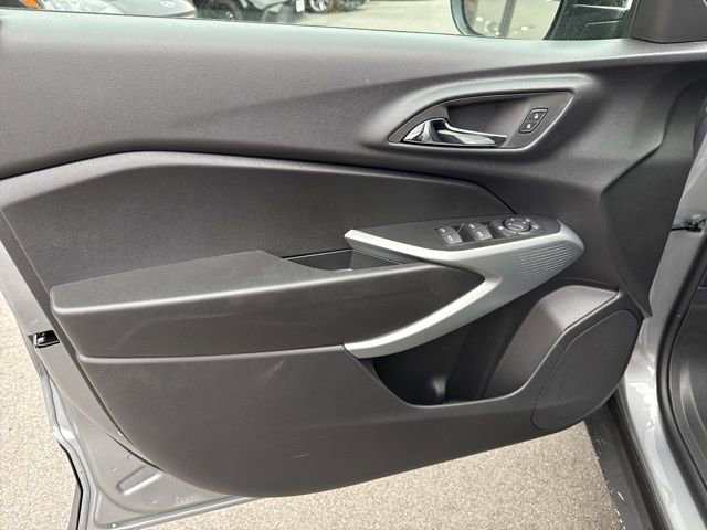 New 2026 Chevrolet Trax RS image 19