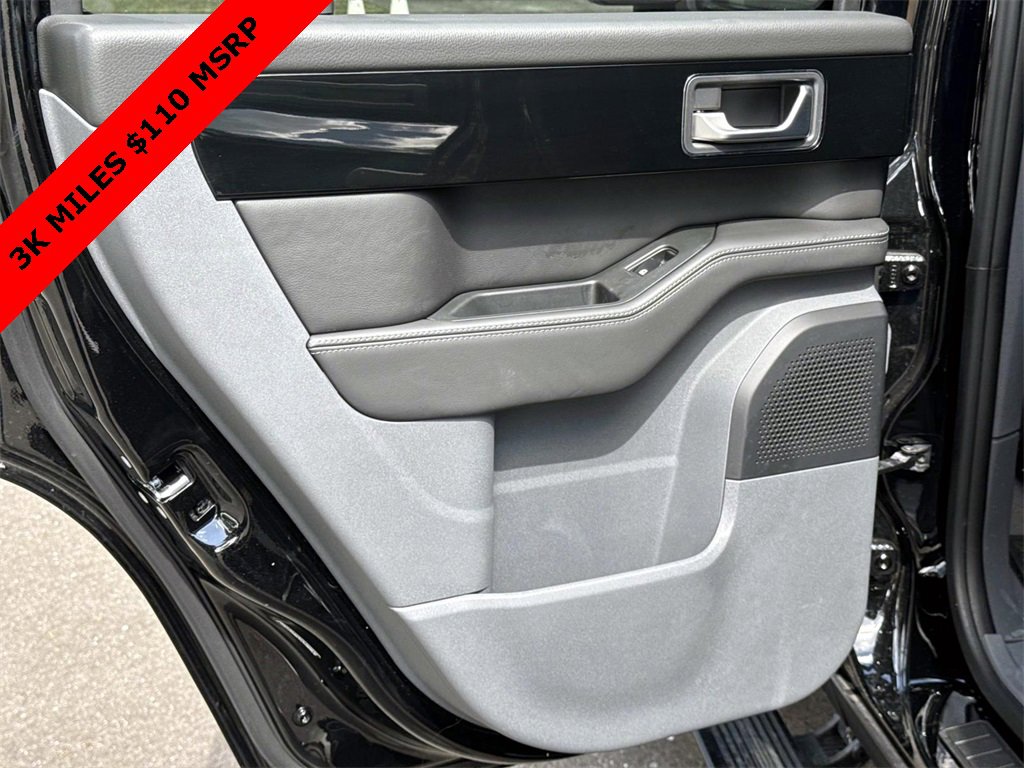 Used 2024 INEOS Grenadier Fieldmaster Edition image 12