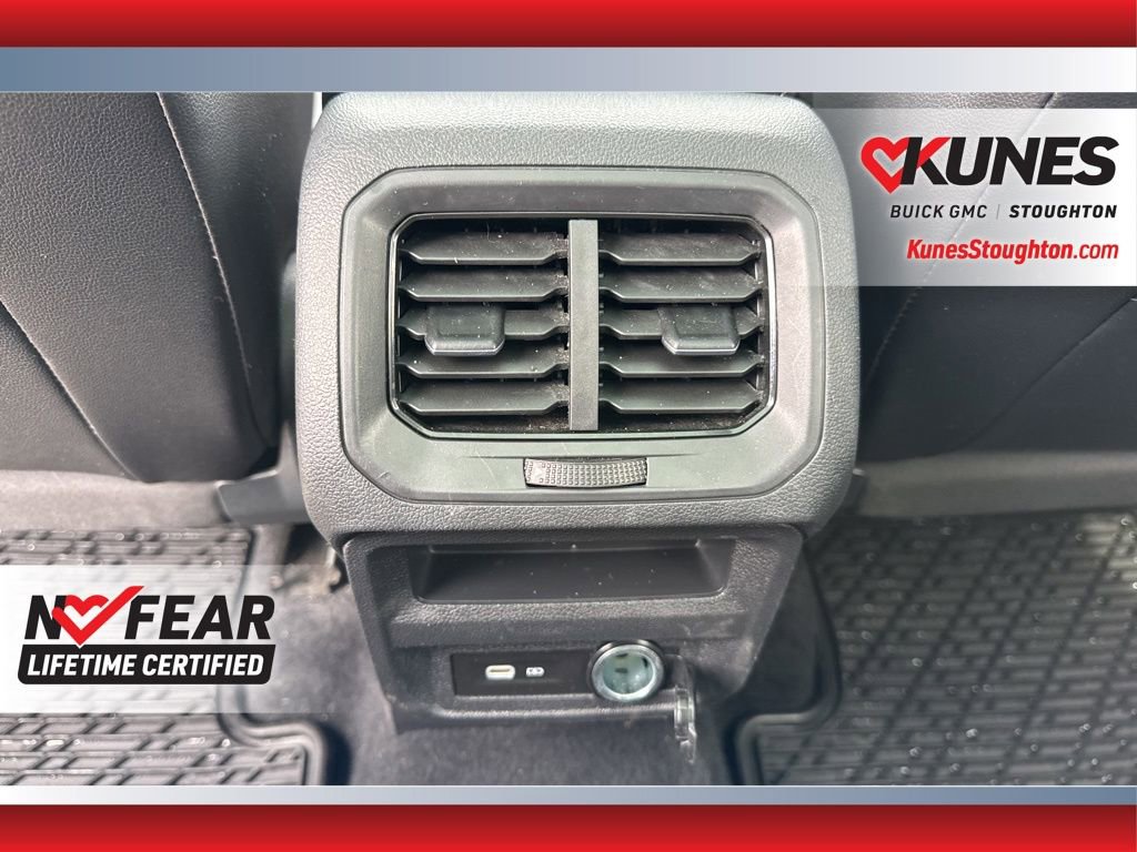 Used 2022 Volkswagen Tiguan SE w/ Panoramic Sunroof Package image 43