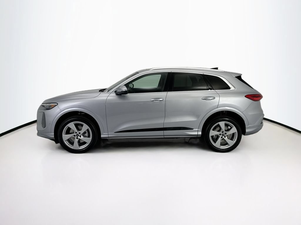 Used 2026 Audi Q5 Premium Plus w/ Premium Plus AWD/4WD image 8