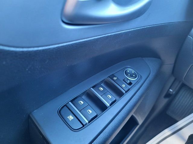 Used 2023 Kia Forte LXS image 22