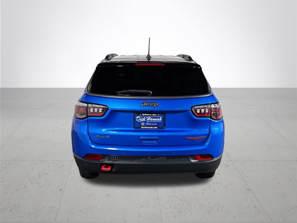 Used 2022 Jeep Compass Trailhawk w/ Trailhawk Convenience Group AWD/4WD image 7