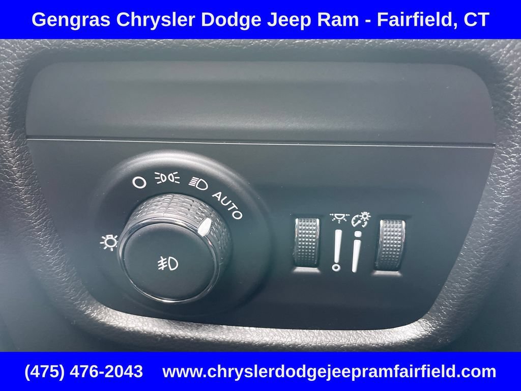 Certified 2023 Jeep Grand Cherokee Limited AWD/4WD image 46
