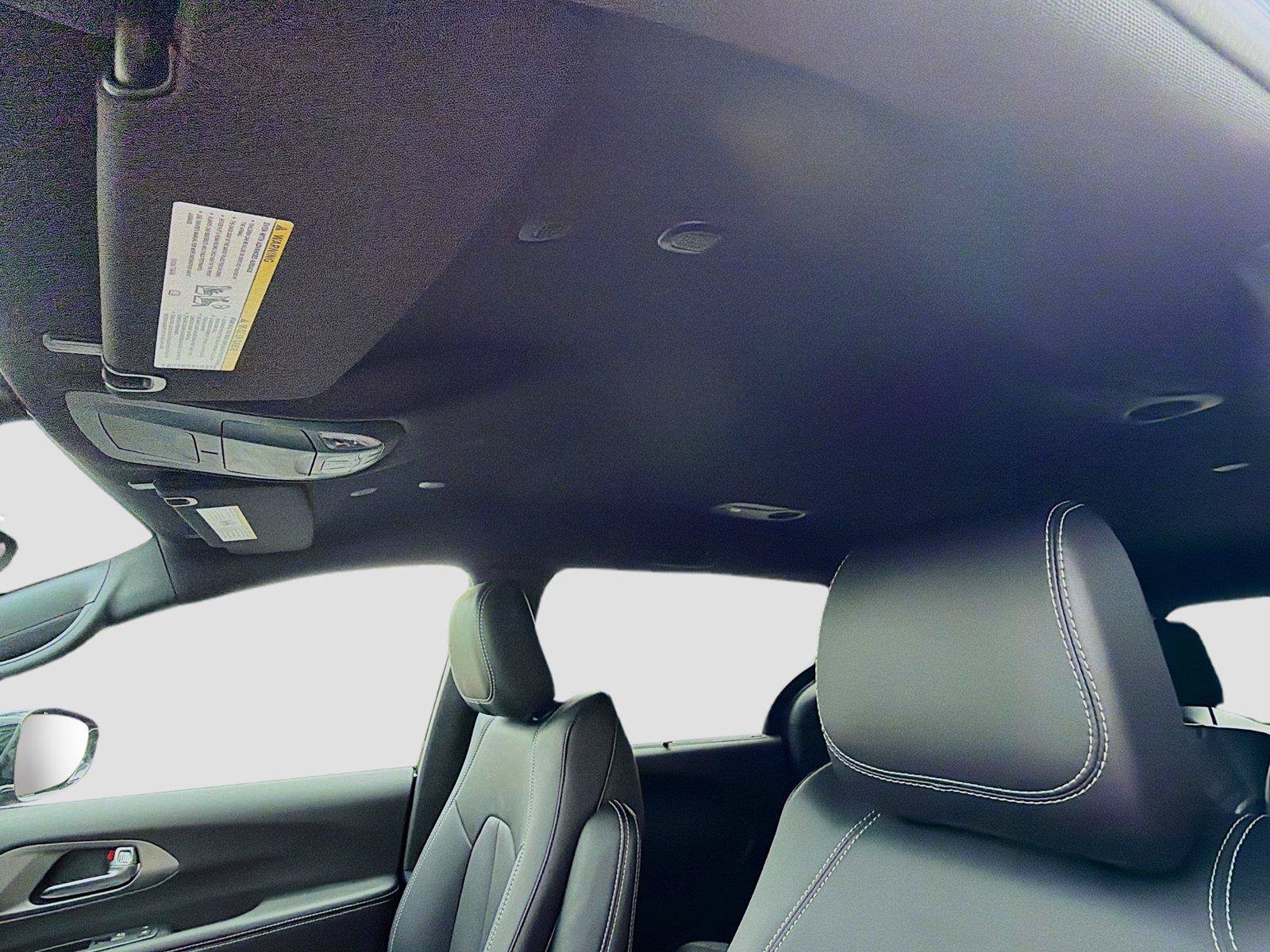 New 2027 Chrysler Pacifica LX FWD image 5