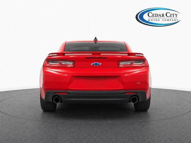 Used 2018 Chevrolet Camaro LT RWD image 7