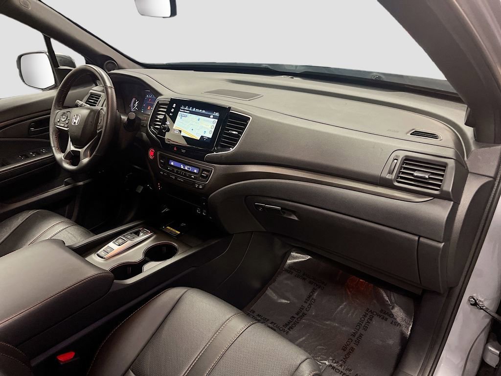 Used 2024 Honda Passport TrailSport image 31