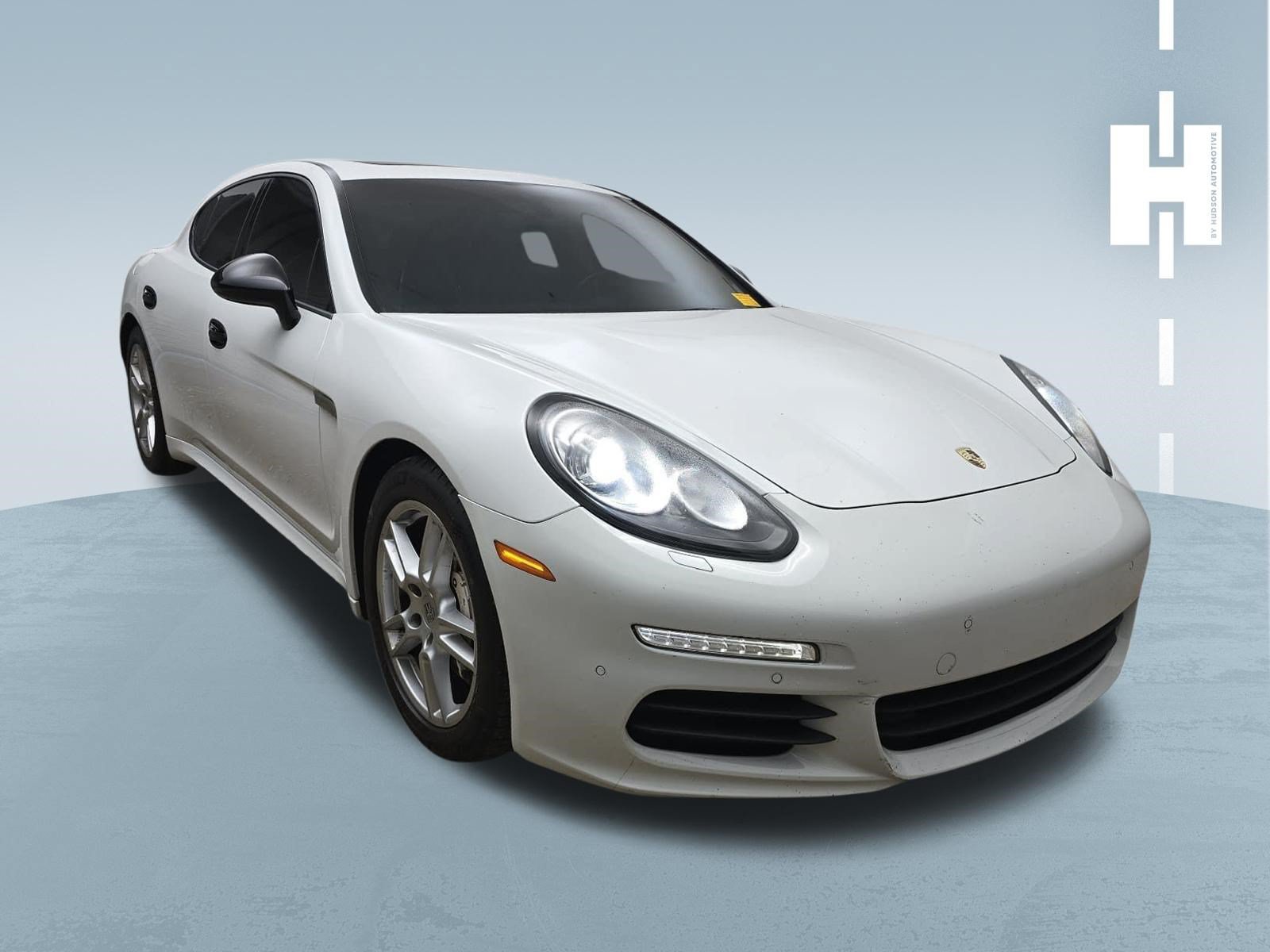 Used 2015 Porsche Panamera RWD image 1