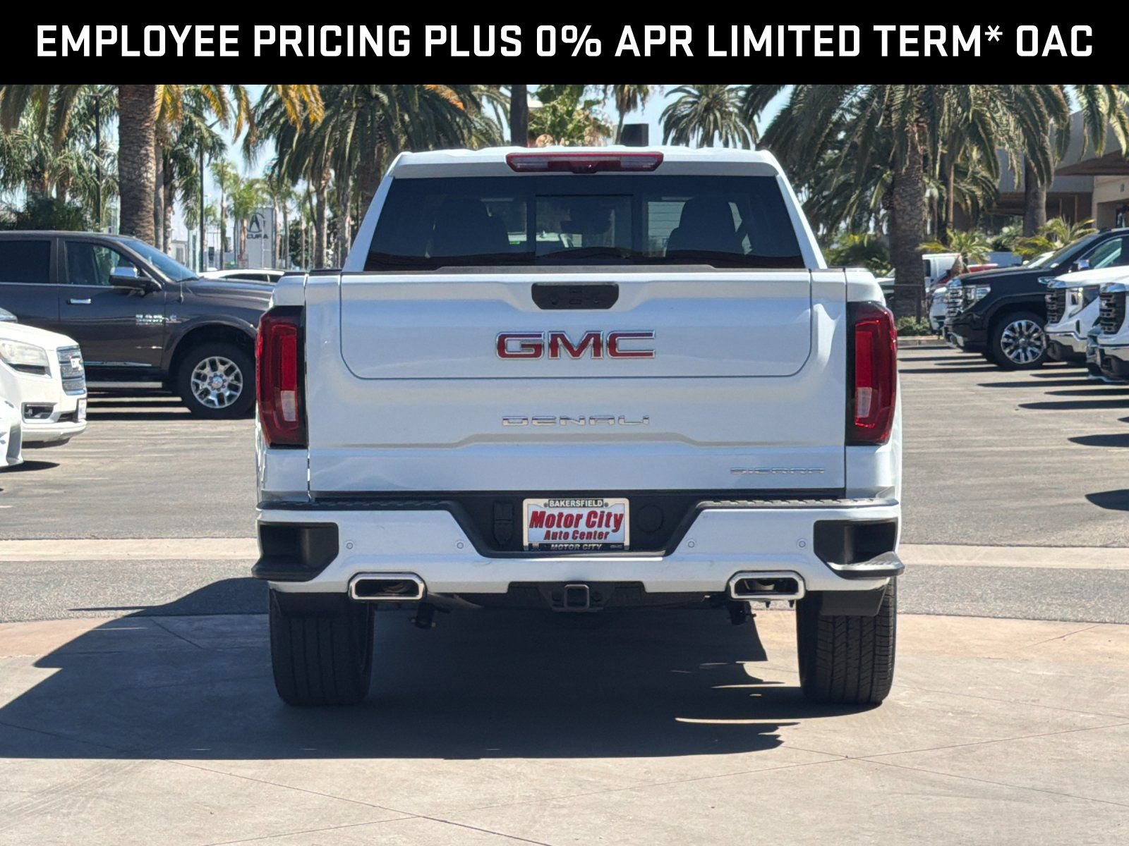 New 2026 GMC Sierra 1500 Denali w/ Denali Reserve Package AWD/4WD image 5