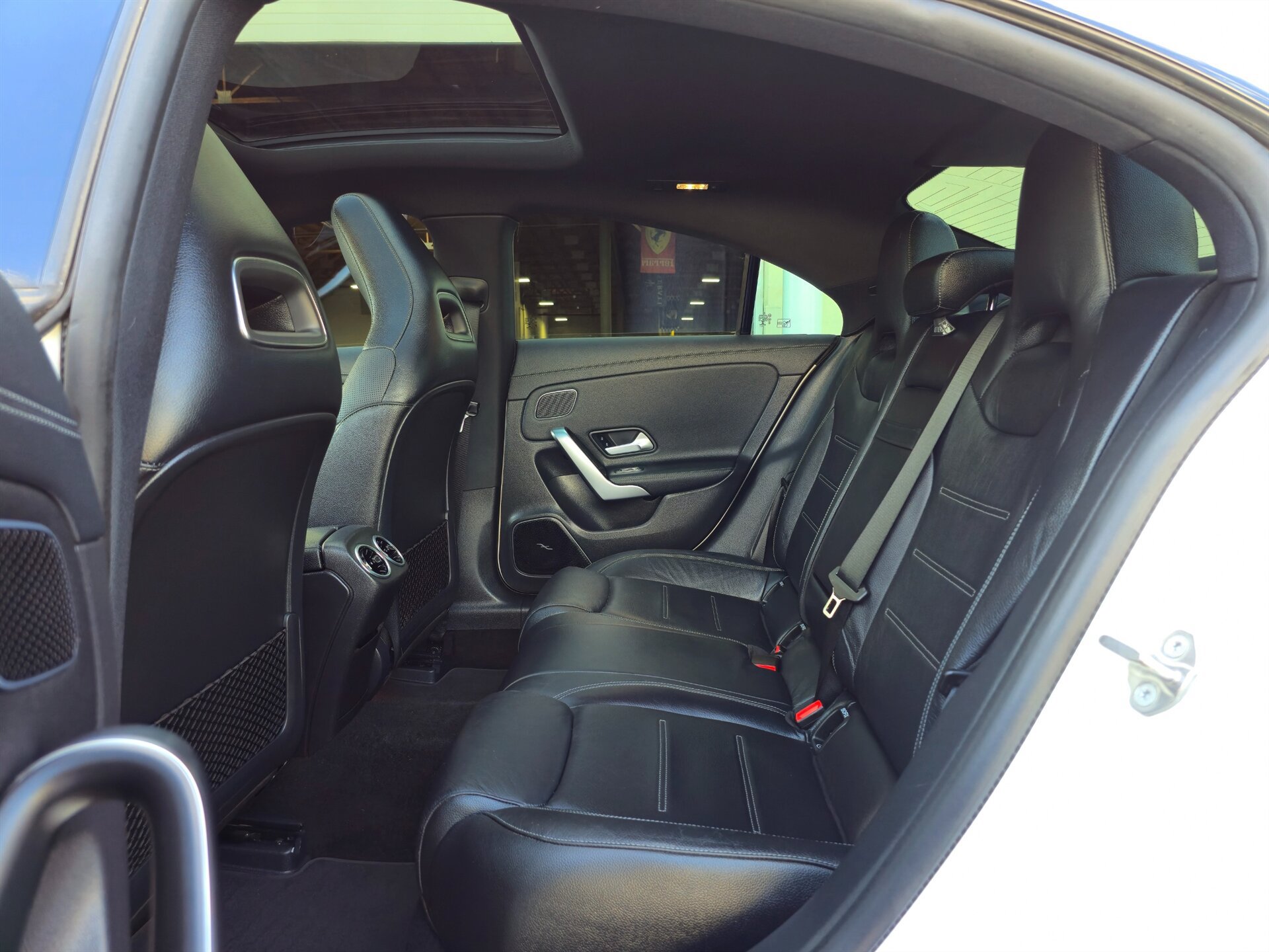 Used 2020 Mercedes-Benz CLA 35 AMG 4MATIC image 30