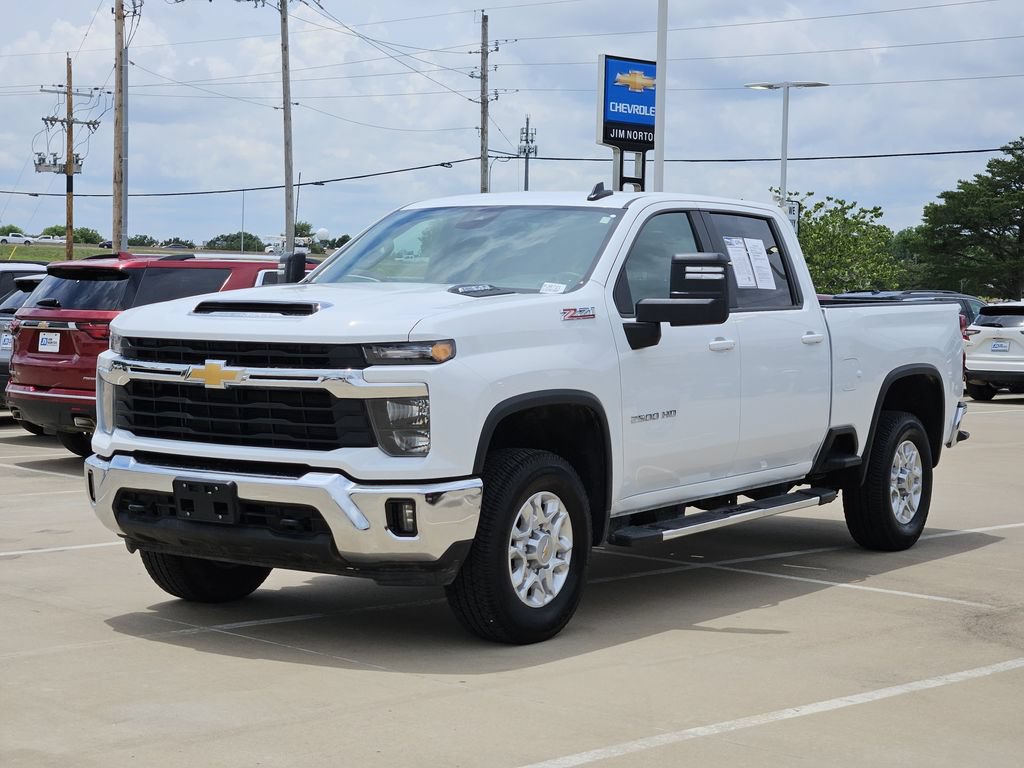 Used 2026 Chevrolet Silverado 2500 LT AWD/4WD video 4