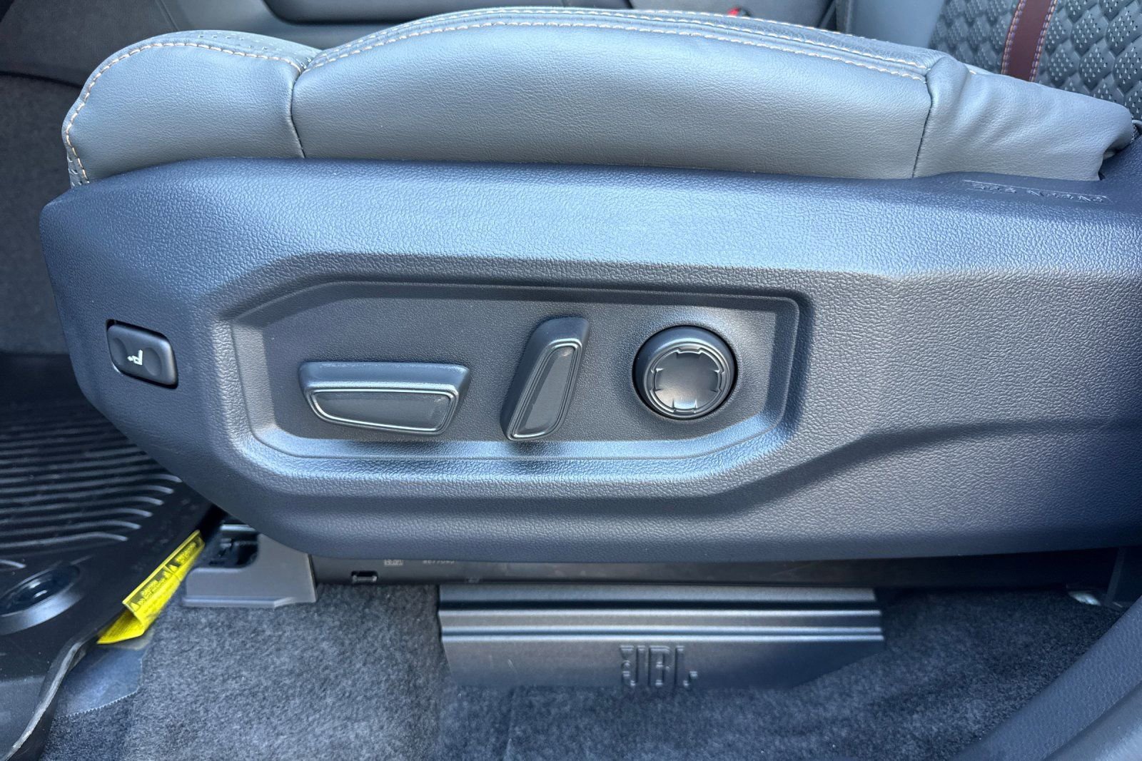 Used 2026 Toyota Sequoia Capstone AWD/4WD image 12