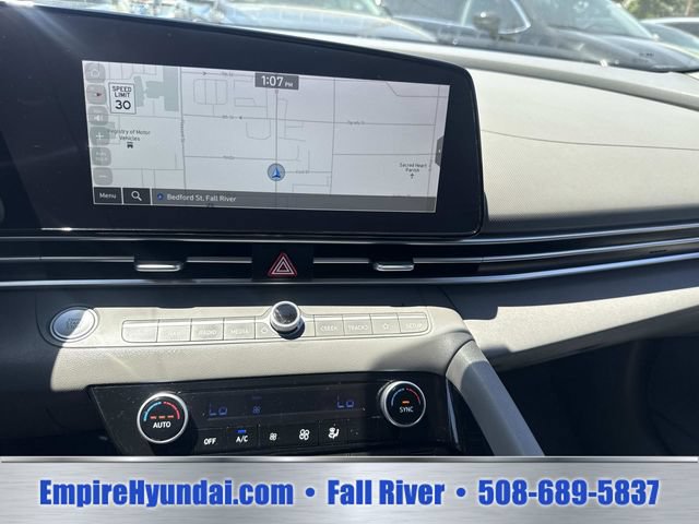 Used 2023 Hyundai Elantra SEL w/ Convenience Package FWD image 19