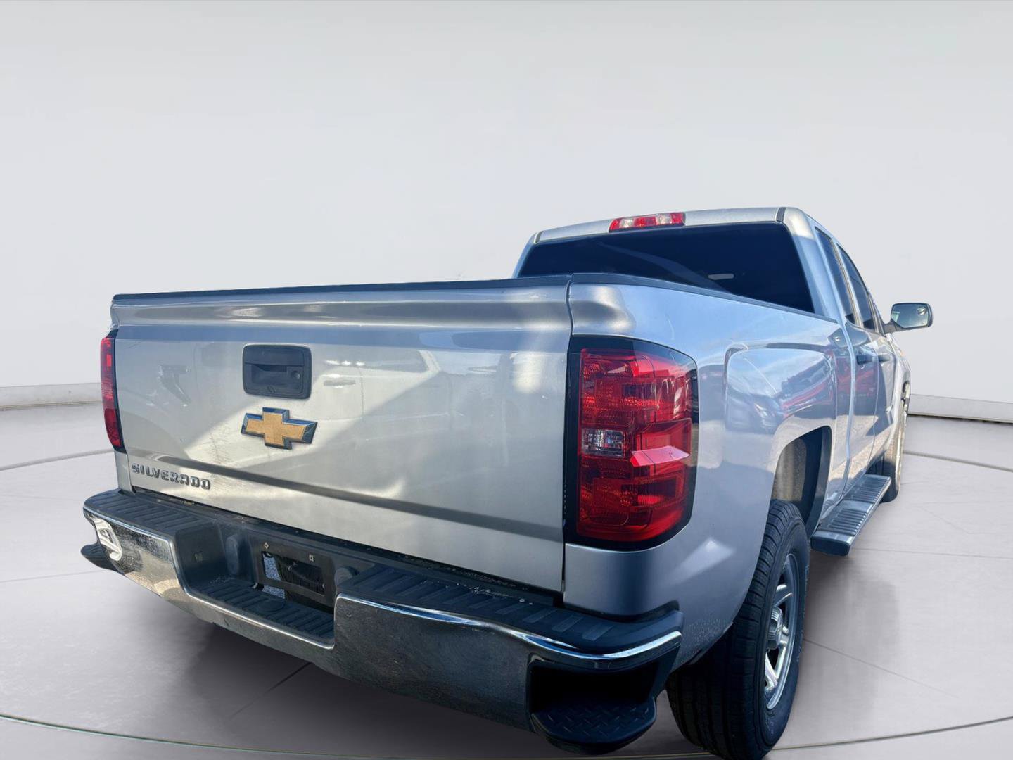 Used 2015 Chevrolet Silverado 1500 LS RWD image 3