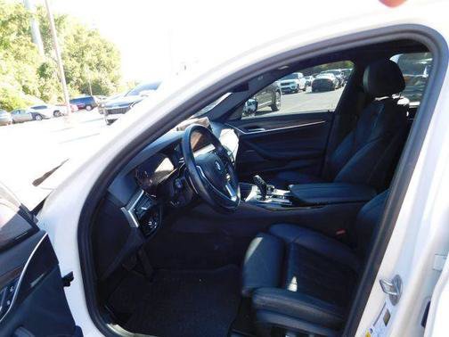 Used 2022 BMW 530i xDrive w/ Executive Package AWD/4WD image 19