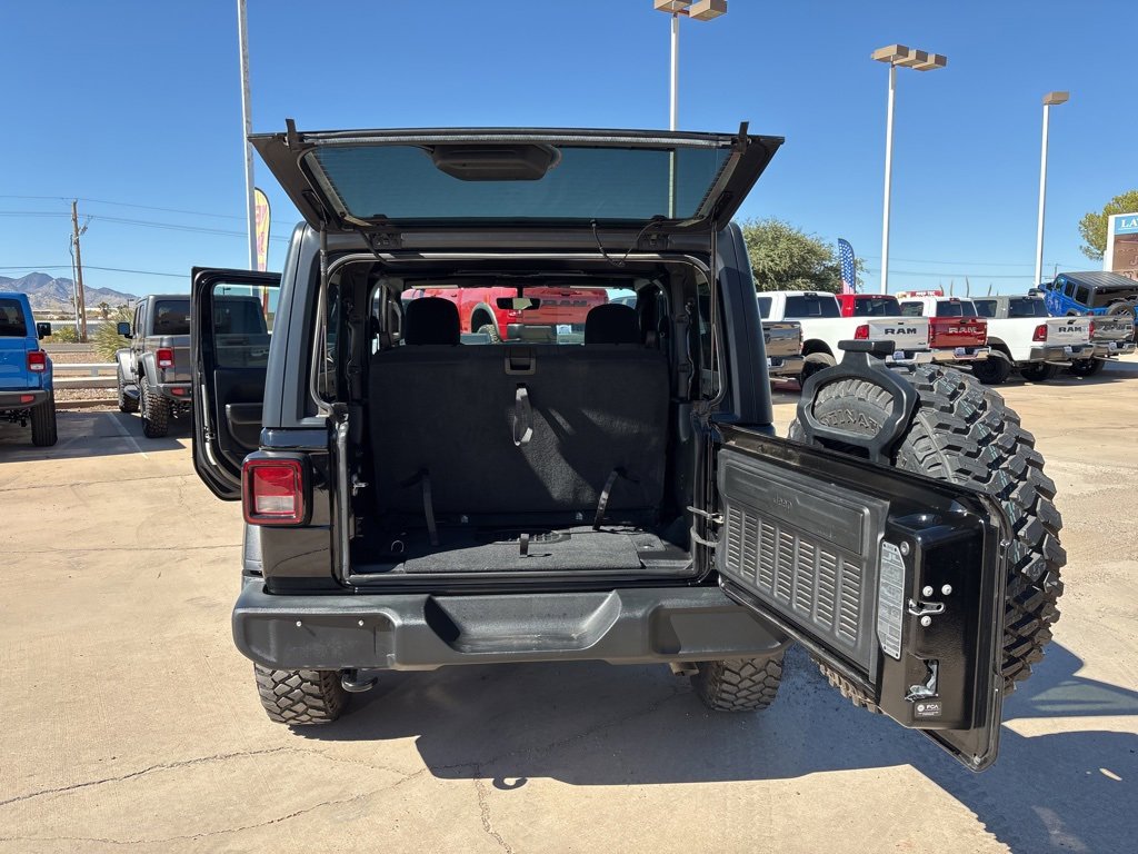 Used 2021 Jeep Wrangler Willys image 39