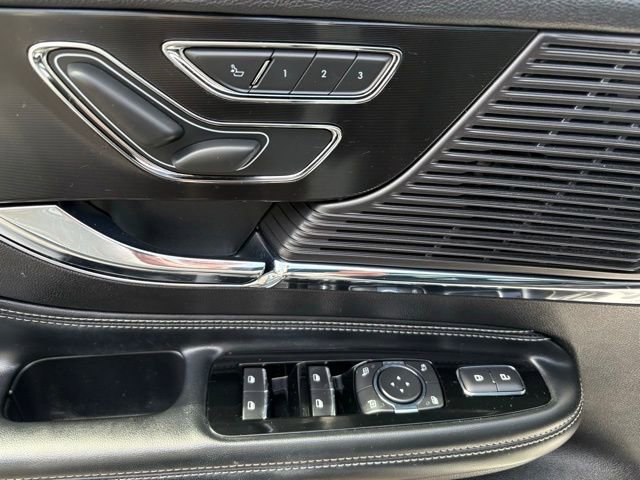 Used 2022 Lincoln Corsair AWD w/ Premium Package image 15