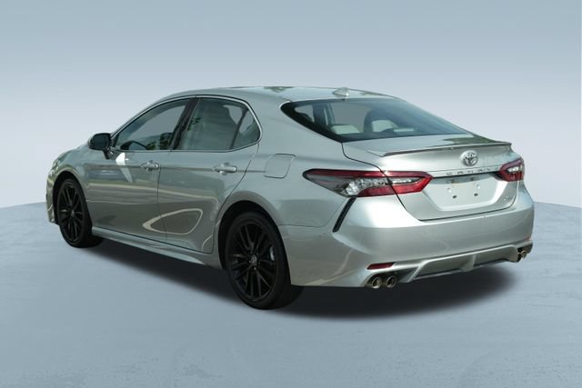 Used 2024 Toyota Camry XSE FWD image 5