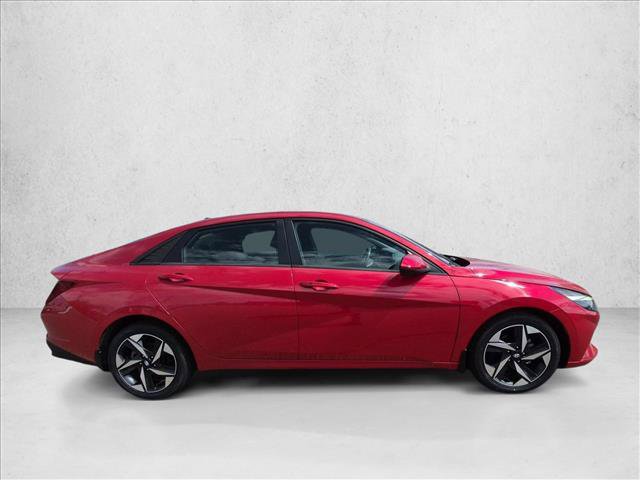 Used 2023 Hyundai Elantra SEL w/ Convenience Package FWD image 4