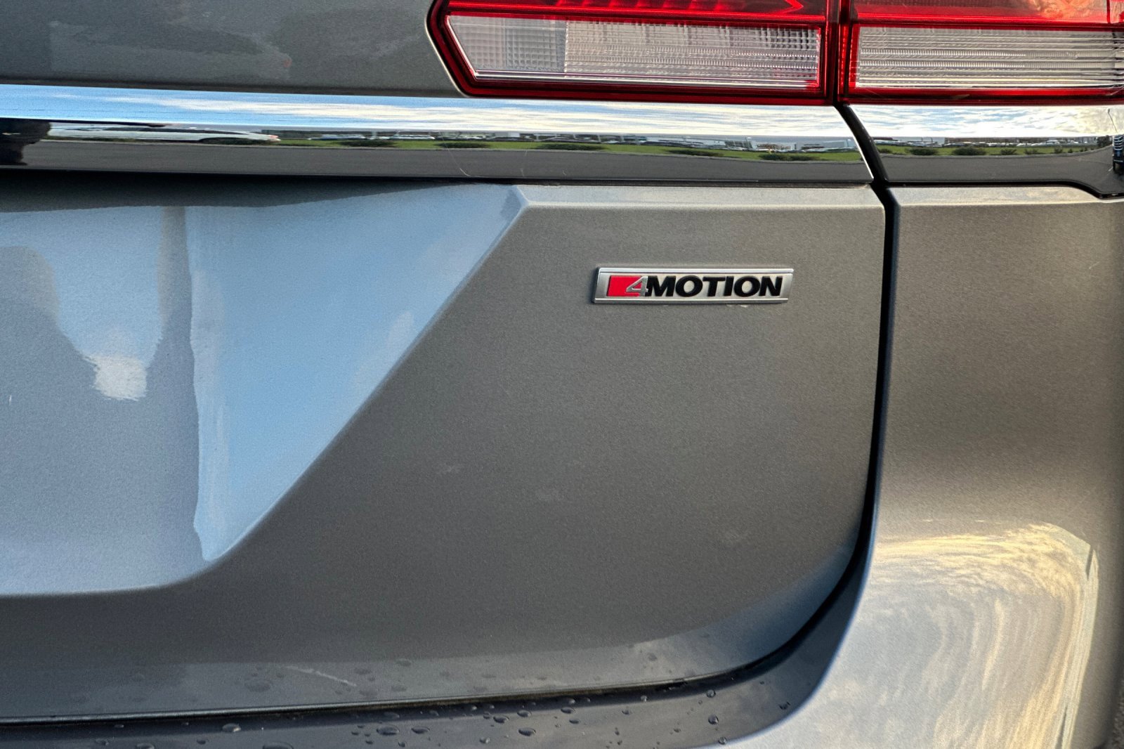 Used 2021 Volkswagen Atlas SE image 33