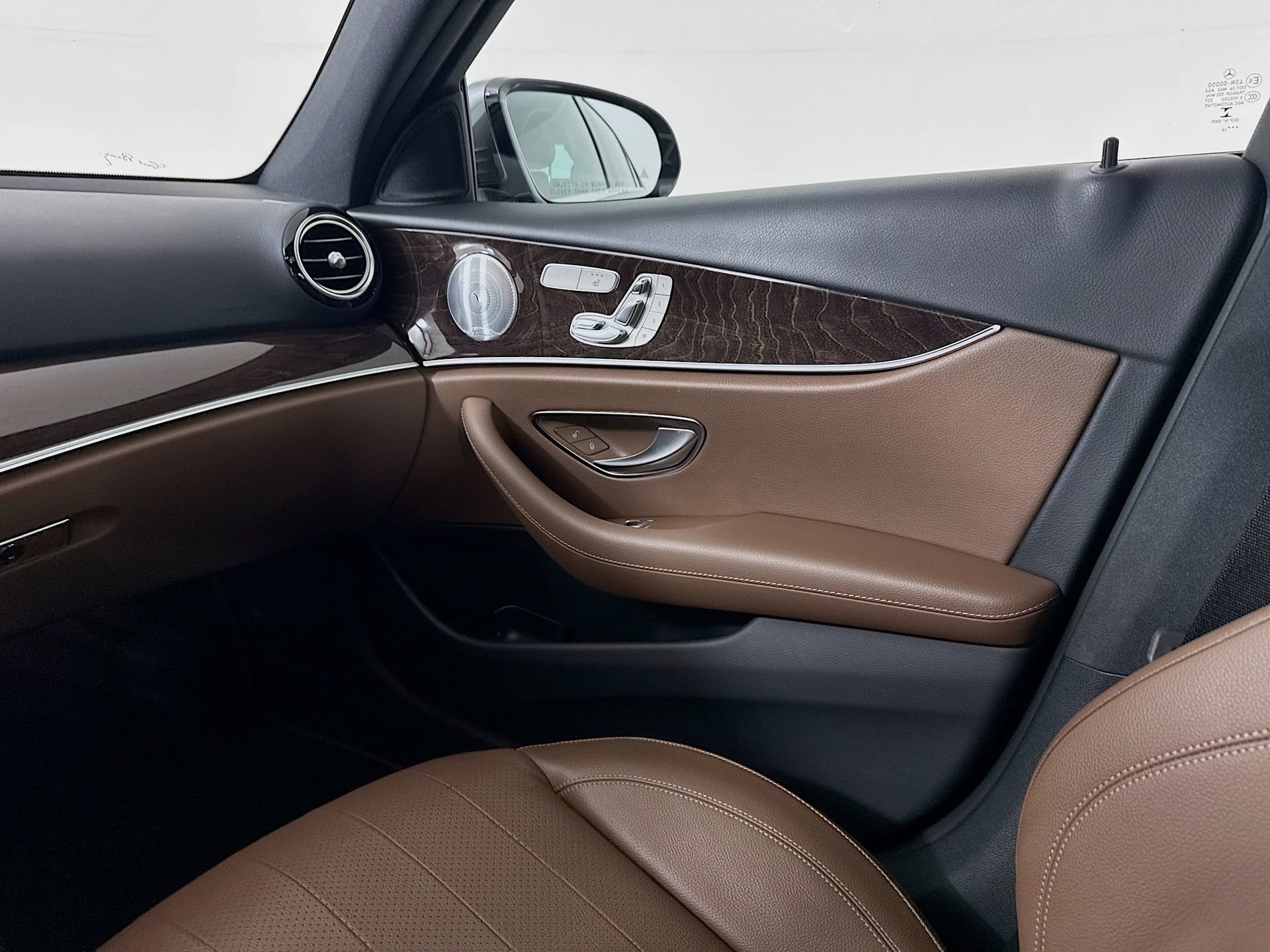 Used 2019 Mercedes-Benz E 300 image 26