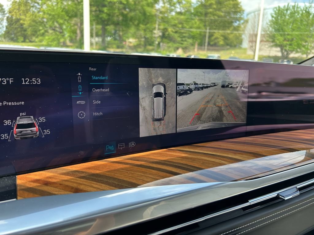 Used 2025 Cadillac Escalade Sport Platinum image 25