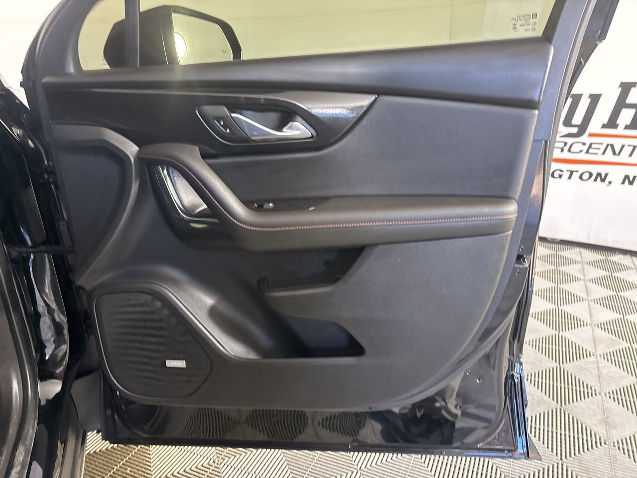 Used 2023 Chevrolet Blazer RS image 26