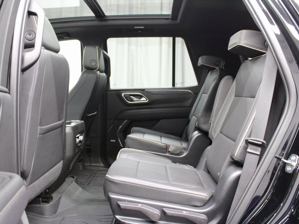 Used 2023 GMC Yukon SLT w/ Max Trailering Package image 10
