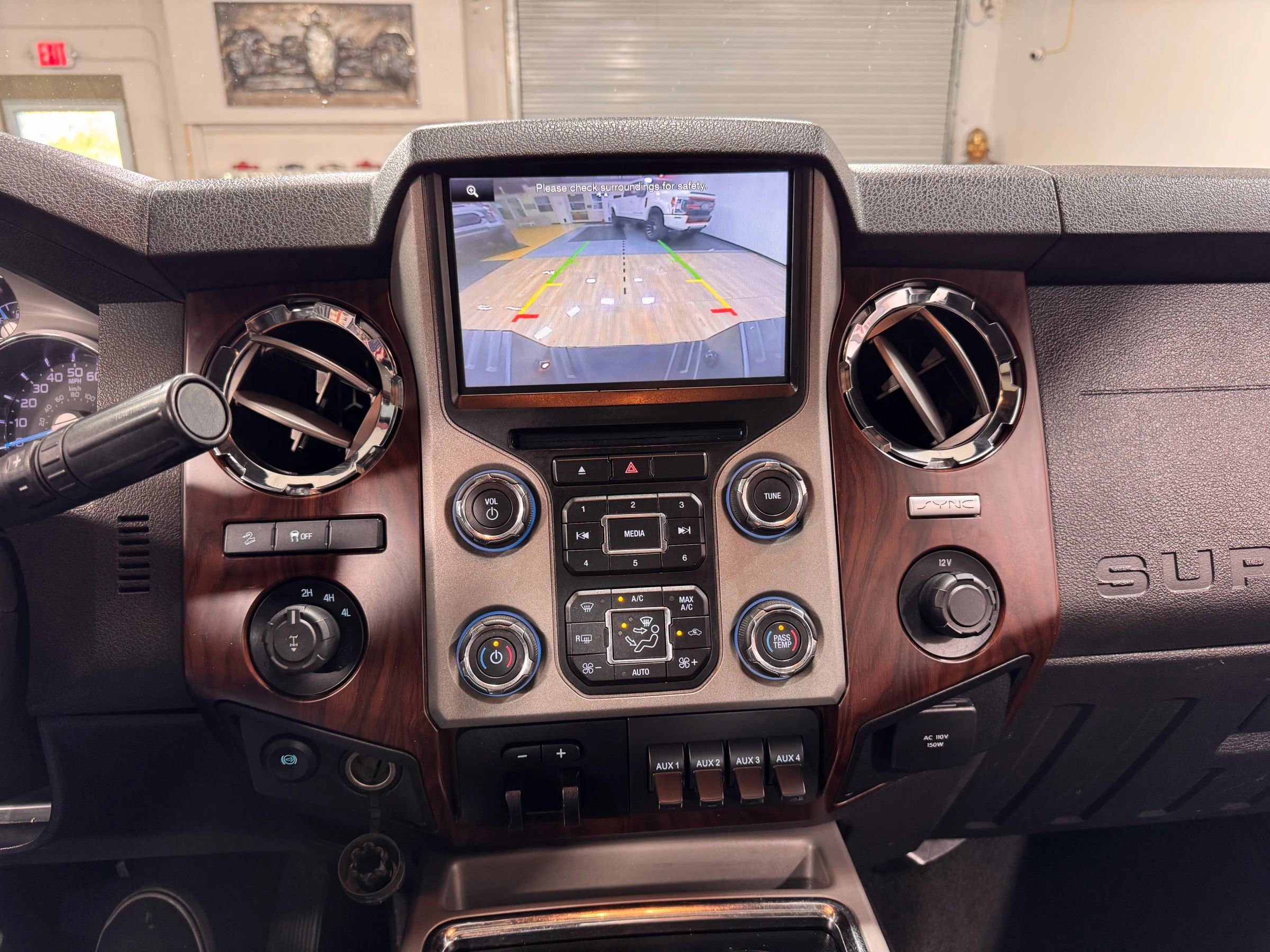 Used 2015 Ford F350 Lariat w/ Lariat Ultimate Package image 22