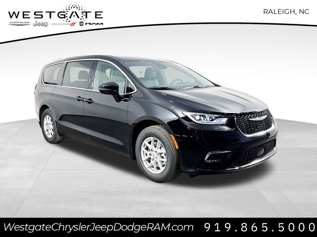 New 2026 Chrysler Pacifica Select