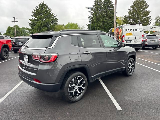 Used 2024 Jeep Compass Limited AWD/4WD image 30