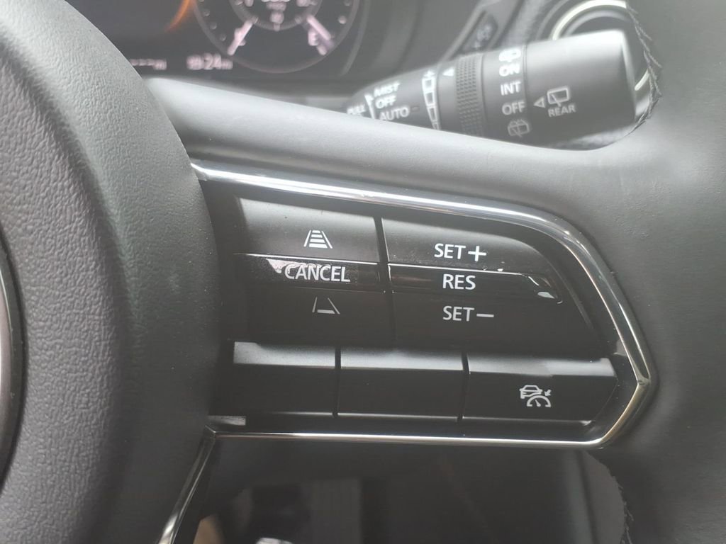 Used 2024 MAZDA CX-90 Plug-In Hybrid w/ Premium Pkg AWD/4WD image 17