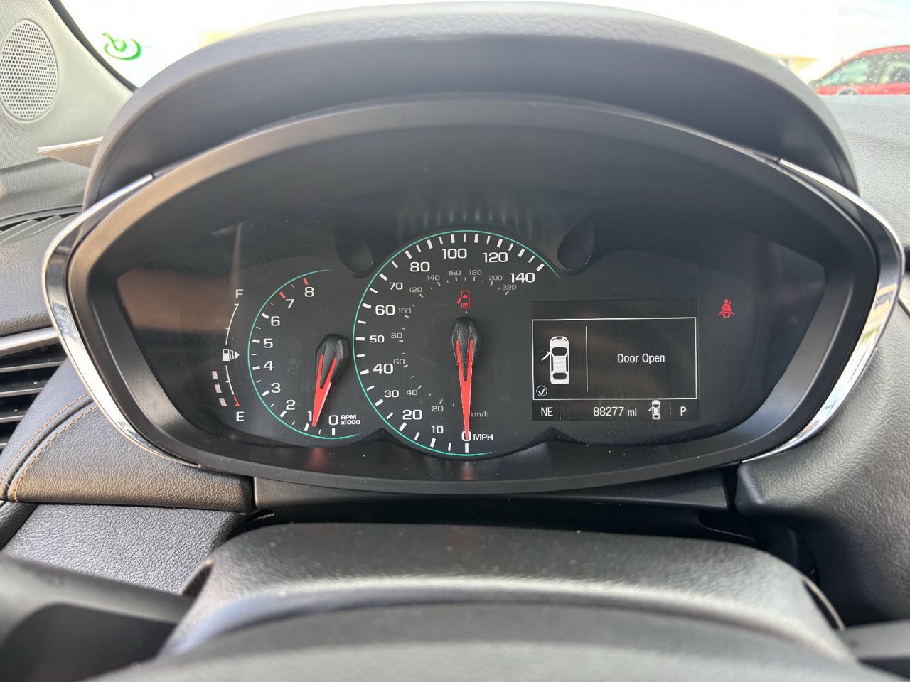 Used 2020 Chevrolet Trax LT FWD image 27