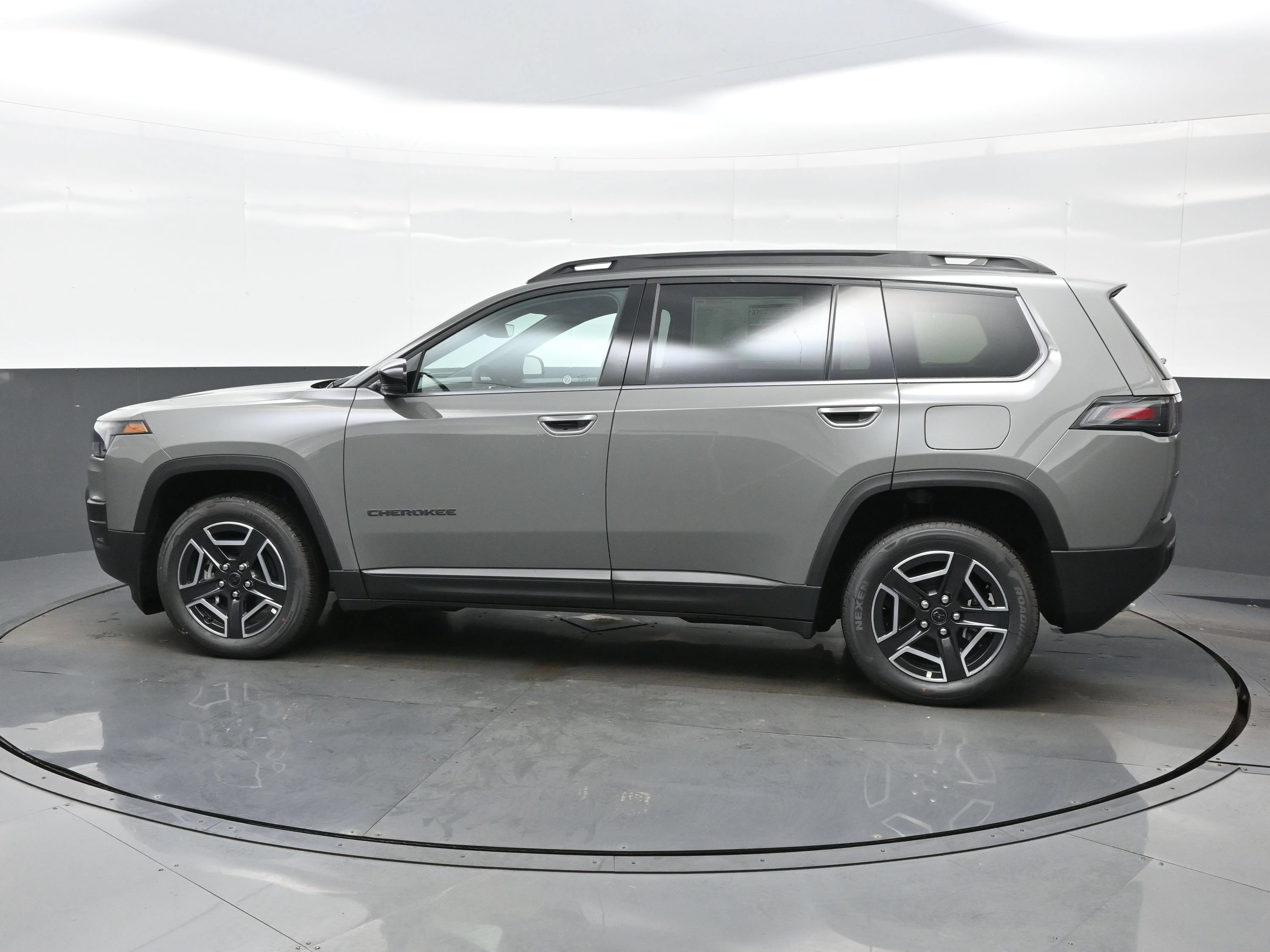 New 2026 Jeep Cherokee Limited AWD/4WD image 4