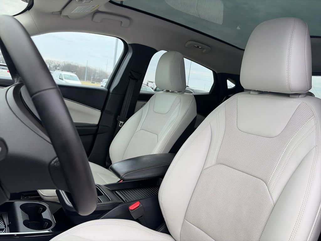 Used 2025 Ford Mustang Mach-E Premium image 17