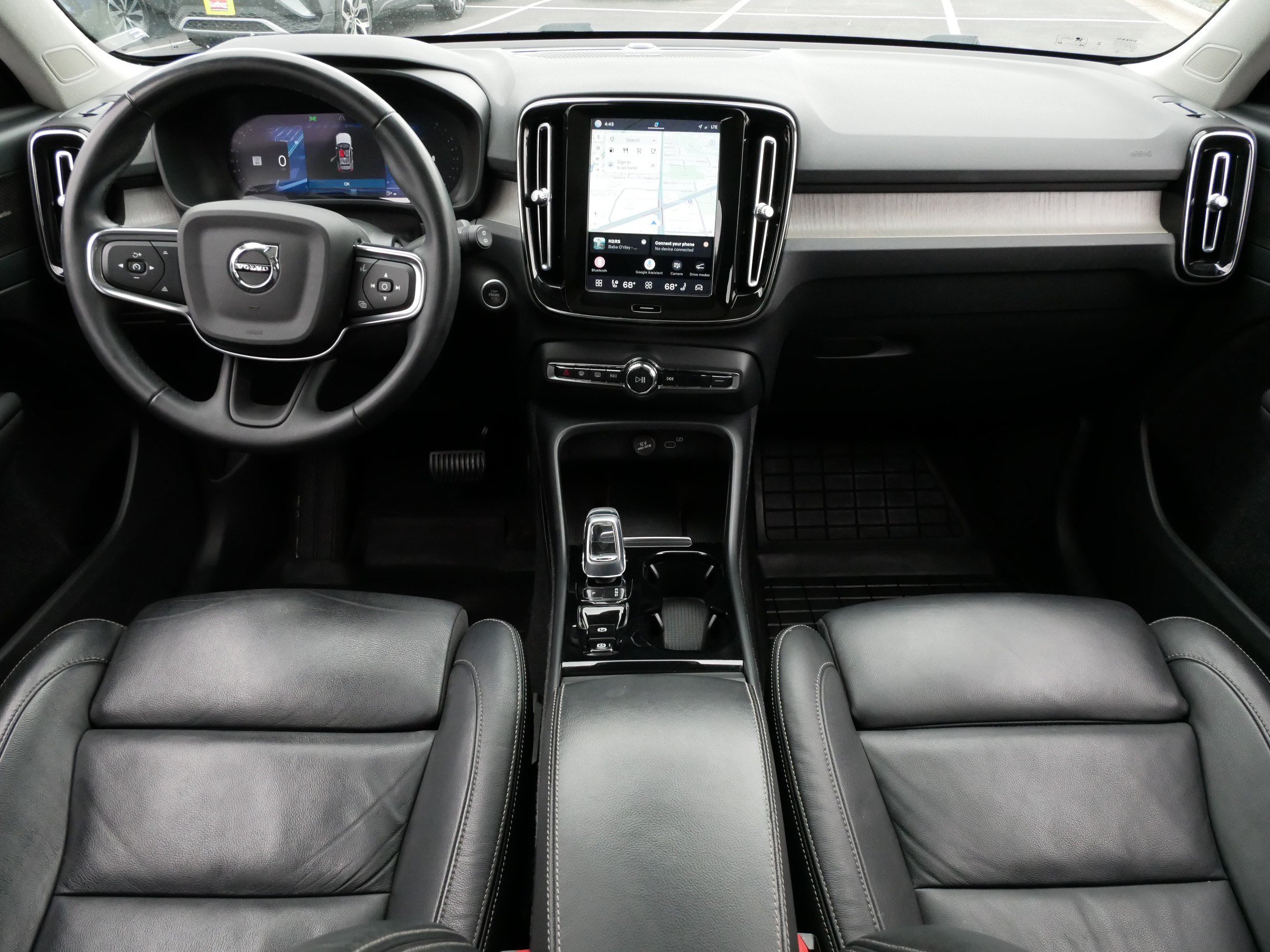 Used 2023 Volvo XC40 B5 Ultimate w/ Climate Package AWD/4WD image 10
