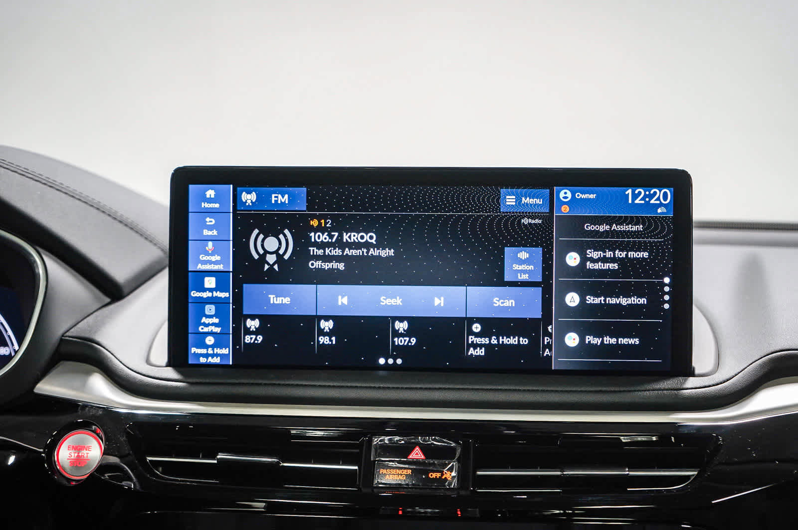 Used 2025 Acura MDX SH-AWD w/ Technology Package image 14