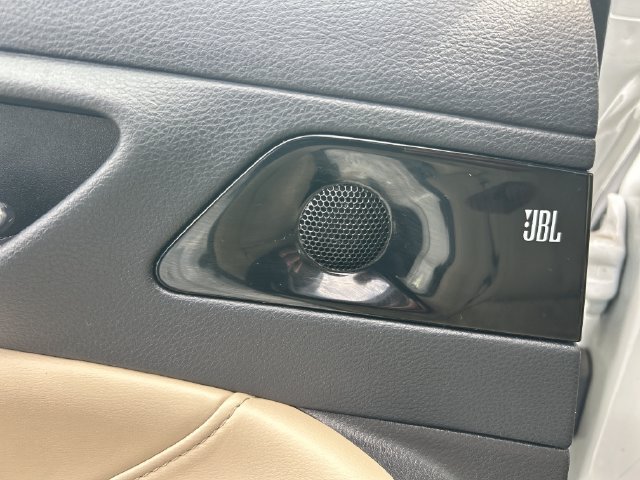 Used 2020 Toyota Avalon XLE w/ Moonroof Package FWD image 33