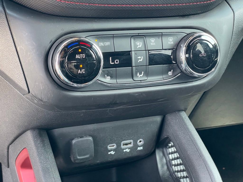 Used 2023 Chevrolet TrailBlazer RS w/ Convenience Package image 21