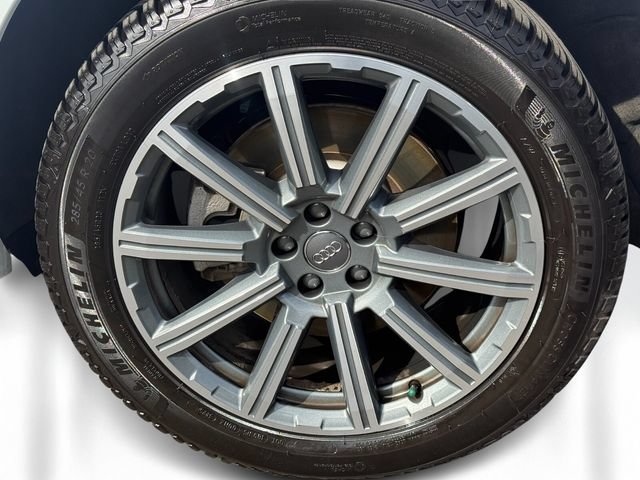 Used 2019 Audi Q7 3.0T Premium Plus w/ Premium Plus Package AWD/4WD image 10