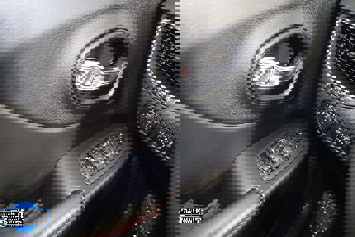 Used 2022 Jeep Cherokee Trailhawk image 30