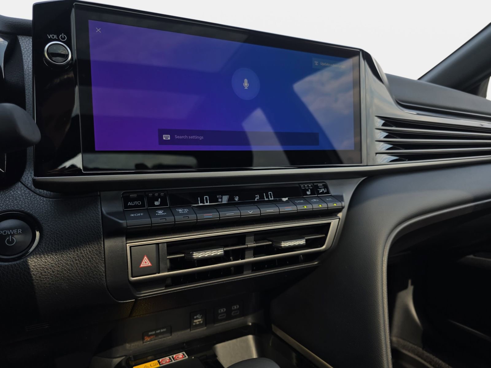 Used 2025 Toyota Camry XSE image 19