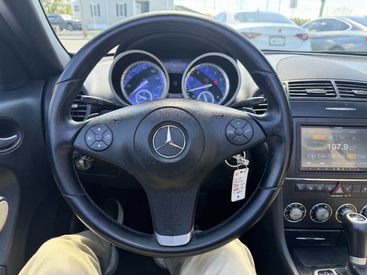 Used 2010 Mercedes-Benz SLK 350 image 22