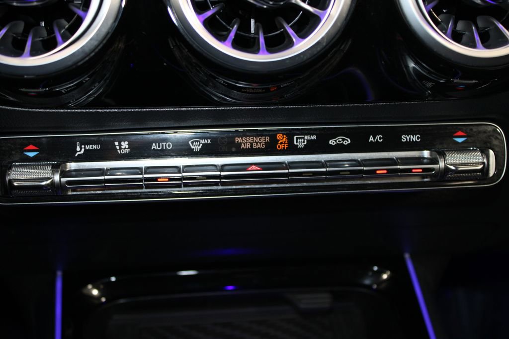 Used 2025 Mercedes-Benz GLA 250 image 33